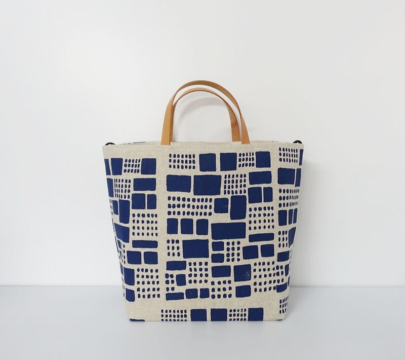 Screen printing  Tote bag  crossbody bag  2way bag - กระเป๋าถือ - ผ้าฝ้าย/ผ้าลินิน สีน้ำเงิน