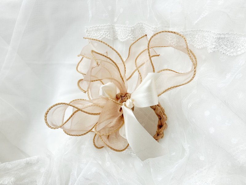 Brown light style bow hair tie - เครื่องประดับผม - ไฟเบอร์อื่นๆ สีกากี