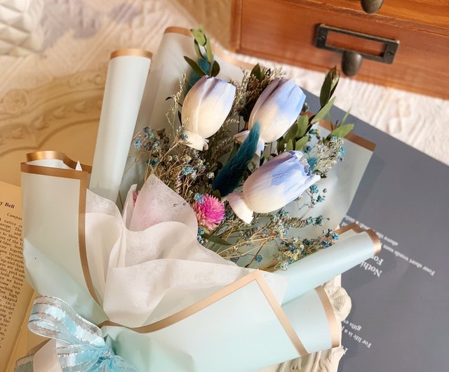 手作りのチューリップブーケ フレッシュブルー 大 セクション バレンタインデー フラワーボックス カスタマイズ 誕生日プレゼント ショップ Taochin Floral ドライフラワー ブーケ Pinkoi