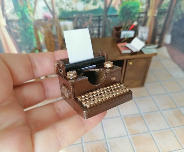 Miniature Handmade Vintage Typewriter 1/12 Scale 