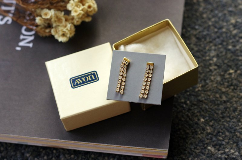 Vintage gold plated dangle piercing earrings  Avon - ต่างหู - โลหะ สีทอง