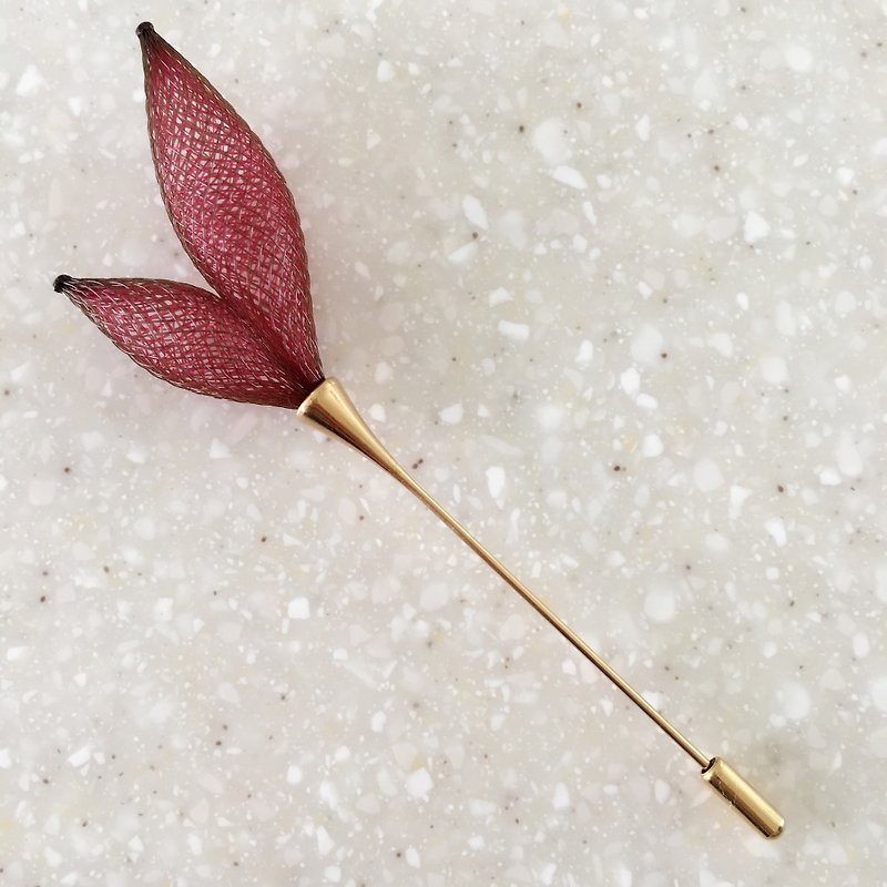 Order-French handmade nylon flower brooch_burgundy - เข็มกลัด - เส้นใยสังเคราะห์ สีแดง