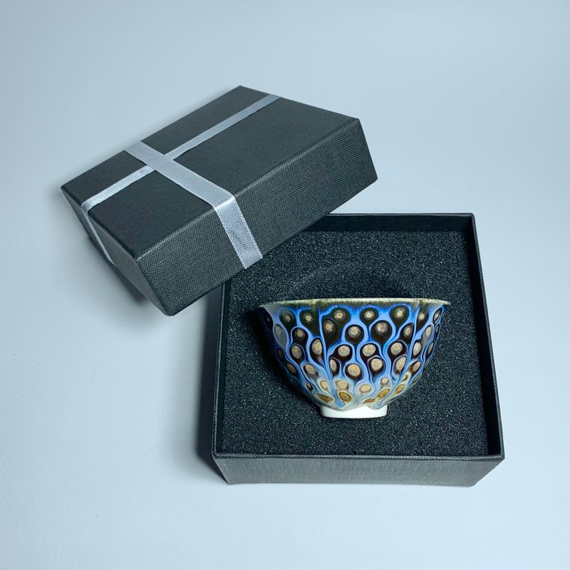 孔雀開屏 葵花杯 80ml 邱毓寧 鶯歌製 A10-43 - 茶壺/茶杯/茶具 - 瓷 多色