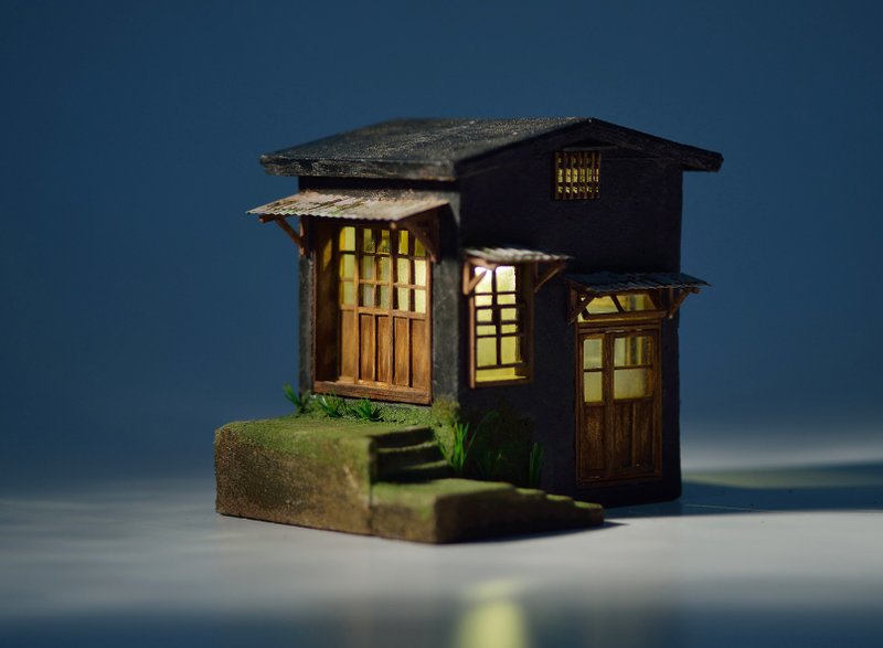 Creation of Old Cement House--Old House with Pumpkin Petroleum Felt and Black Roof (Customized) - ของวางตกแต่ง - ปูน สีนำ้ตาล