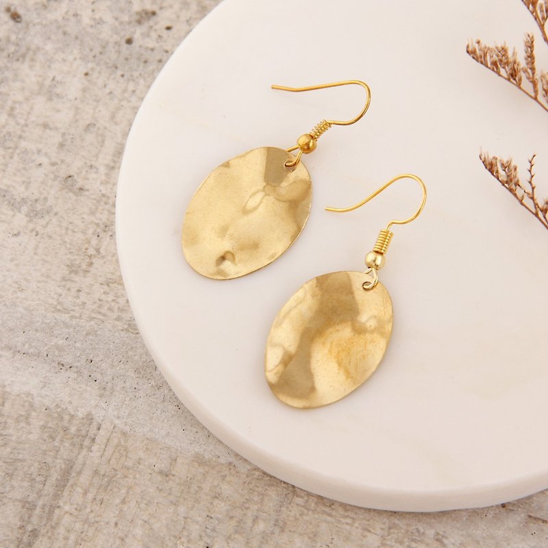 [small roll paper hand made / paper art / jewelry] basic models wild simple brass earrings - oval wave - ต่างหู - ทองแดงทองเหลือง สีทอง
