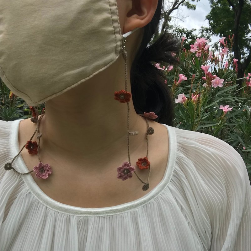 マスクチェーン Mask Chain & Necklace POPPY crochet|Glasses strap - ストラップ・チェーン - 貴金属 ピンク