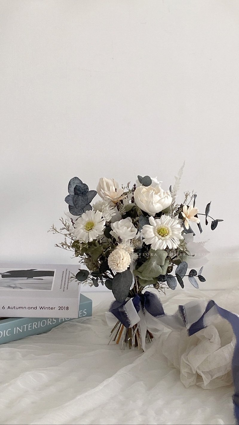 Bridal Immortal Flower Bouquet-Winter Quiet