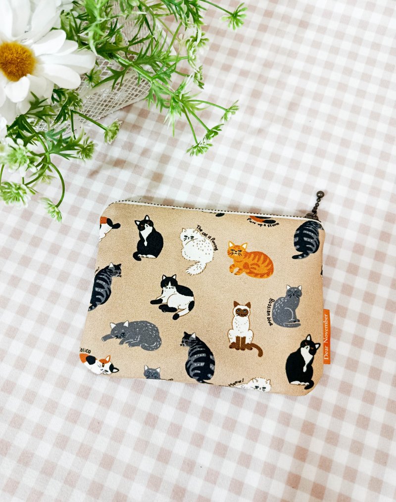 Time Capsule Series Versatile Pouch / Coin Purse / Makeup Bag / Storage Pouch / Cat Paradise Design - Toiletry Bags & Pouches - Cotton & Hemp Khaki