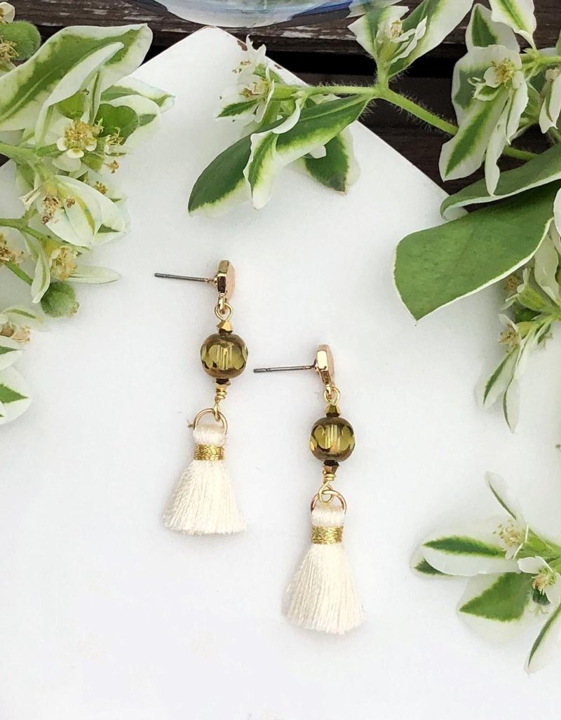 RURI | corrugation bead white gold earrings Clip-On must flow - ต่างหู - กระจกลาย ขาว