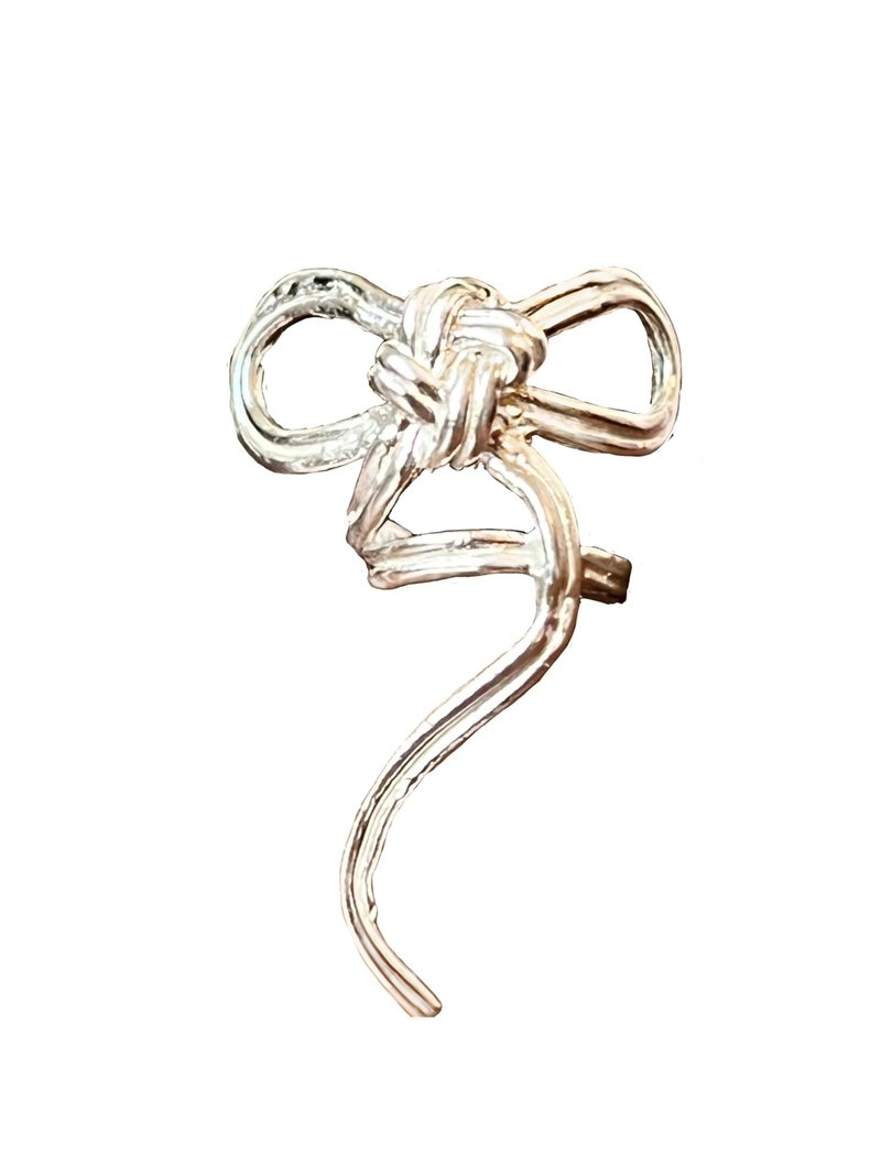 Red Thread of Fate Ear Cuff - 耳環/耳夾/耳骨夾 - 銀 銀色