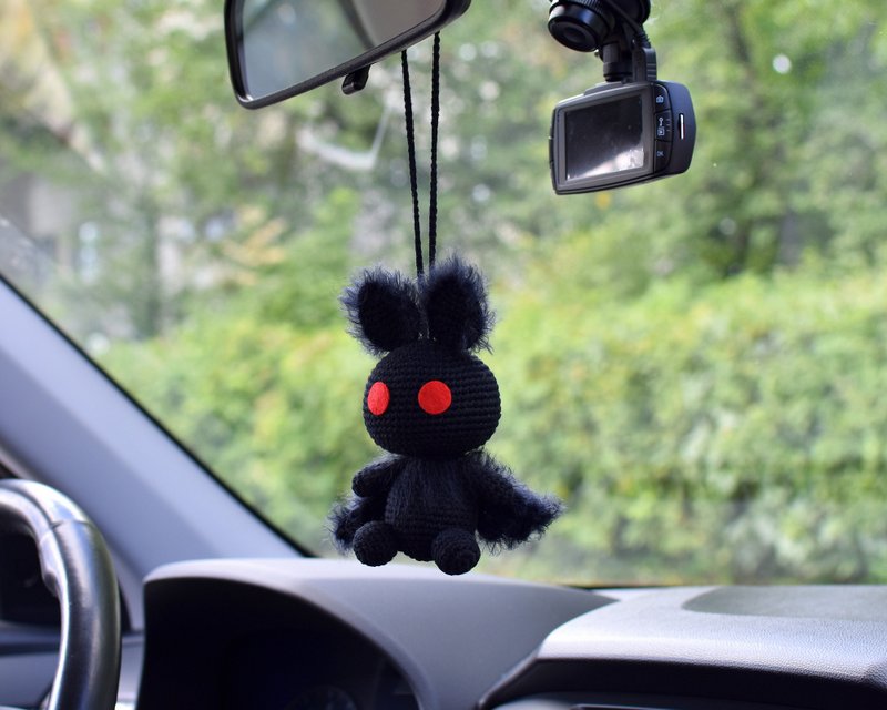 Mothman Plush / Car mirror accessory / Cryptozoology / Car hanging accessories - 玩偶/公仔 - 棉．麻 黑色