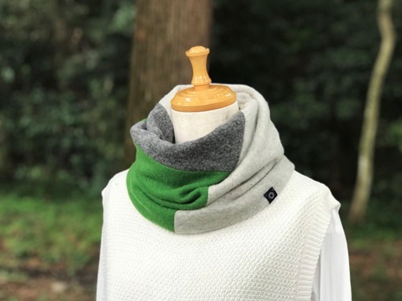 Pinkoi 代購 - 蓋上溫度。純羊絨扭紋圍脖 [Tsumiki Design]綠/深灰色/米色 - 絲巾 - 棉．麻 