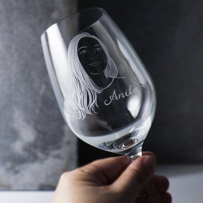 425cc [Portrait Cup] (Realistic Version) Portrait Glass Carved Red Wine Glass Valentine&#39;s Day Tanabata
