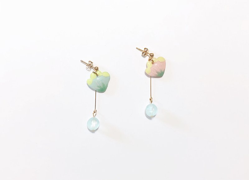 Misty early autumn series - slightly autumn handmade earrings hand-made hand-painted drape Ear / Clip-On - ต่างหู - วัสดุอื่นๆ 