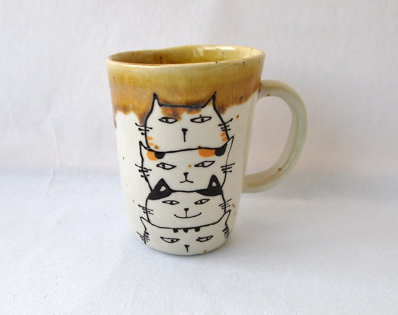 Tumbler designed 4 kinds of cats - แก้วมัค/แก้วกาแฟ - ดินเผา ขาว