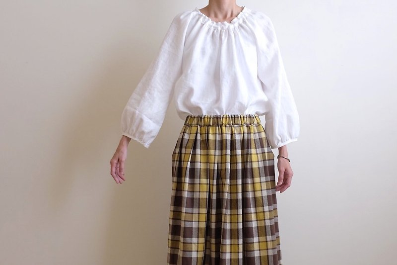 Daily hand-made suit autumn thick white puff sleeve elastic blouse linen - เสื้อผู้หญิง - ผ้าฝ้าย/ผ้าลินิน ขาว