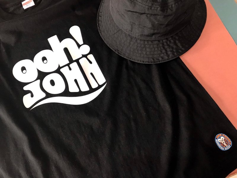 ooh!JOHN經典LOGO素色棉T黑色款 - 女 T 恤 - 棉．麻 黑色