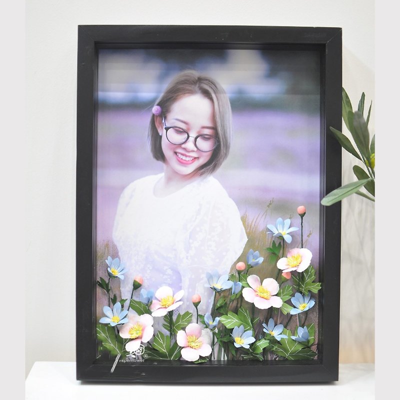 Eco-Friendly Materials Wall Décor - Personalized Paper Flowers Art, Personalized Photo with Paper Flowers Art Decor