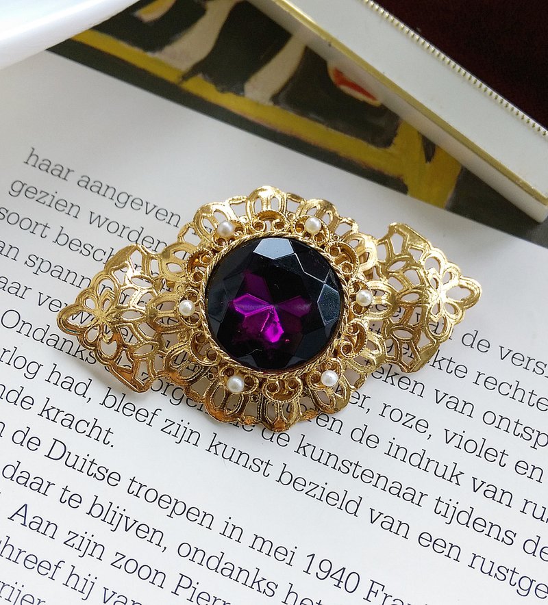 Vintage Jewelry 西洋古董飾品 古典 維多利亞風格 簍空紫鑽 別針 - 徽章/別針 - 其他金屬 金色