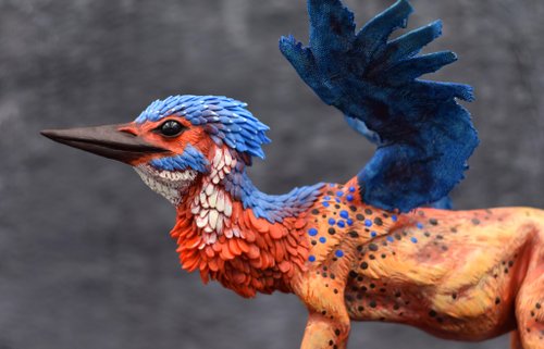 カワセミグリフォン鳥オリジナルクリーチャー置物彫刻OOAKアート