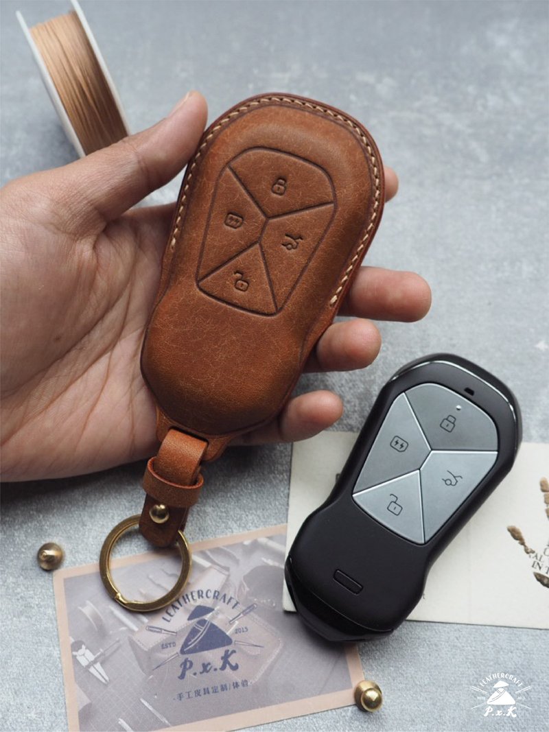 XPeng G6 P5 P7 Car Key Case, Pure Handmade Cowhide, Customizable Engraving Gift, Custom Color - ที่ห้อยกุญแจ - หนังแท้ สีดำ