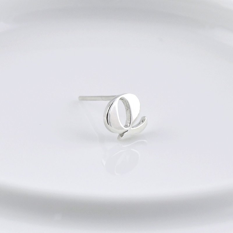 英文字母耳環(單只) 925純銀 - 耳環/耳夾 - 純銀 銀色