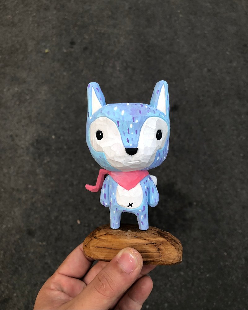 Adventurer Blue Fox - Items for Display - Wood 