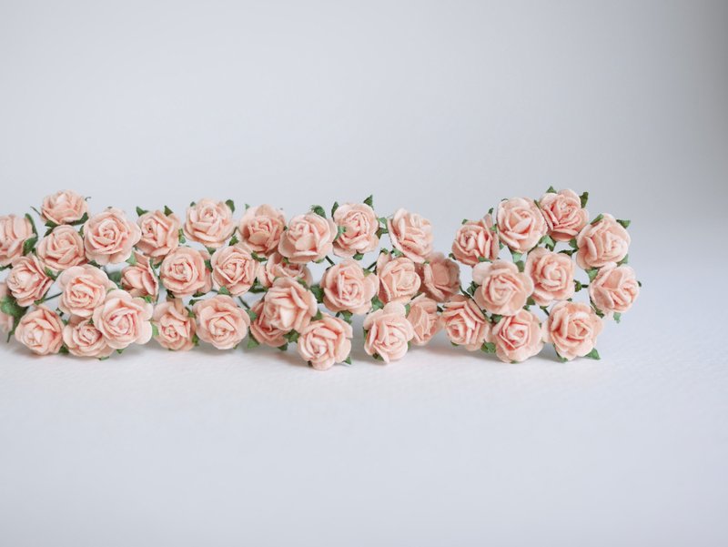 Paper Flower, small 100 pieces rose supplies, roses size 0.8 cm., peach colors. - 其他 - 紙 橘色