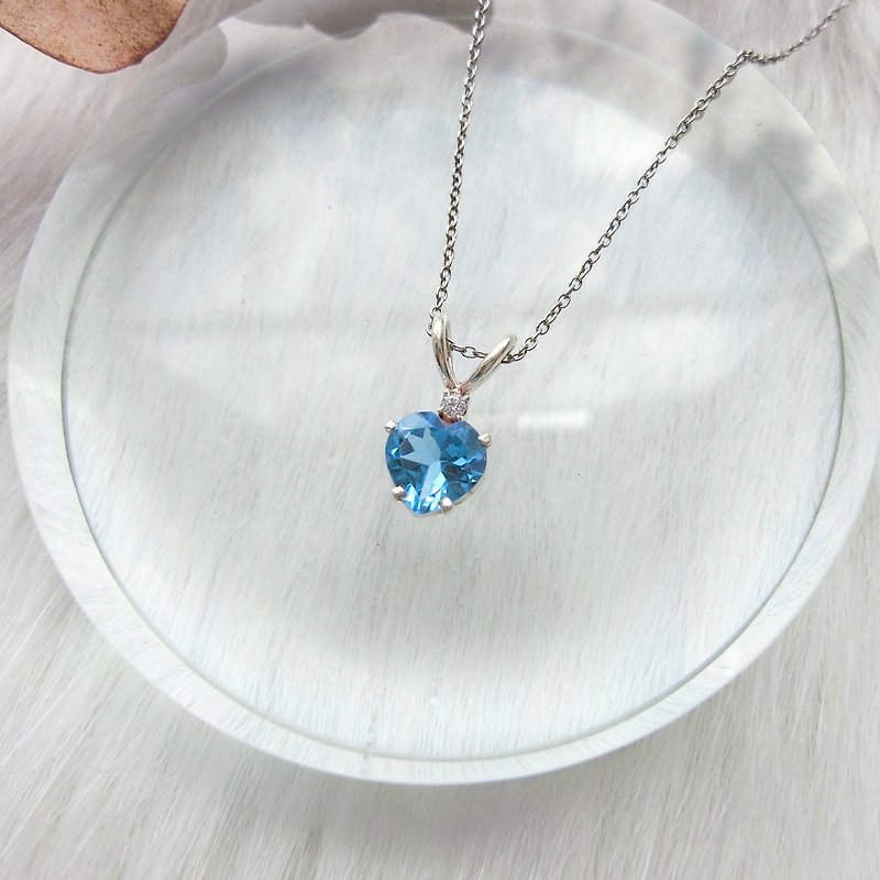 Swiss Blue Topaz 925 Sterling Silver Rabbit Love Necklace Nepal Handmade Silver - Necklaces - Gemstone Blue