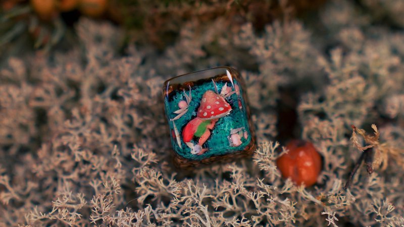 Handmade resin keycap, Esc keycap, Keycap set, Anime Keycap, Gift for gamer, OEM - Computer Accessories - Resin Pink