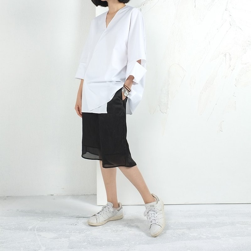Gao fruit / GAOGUO original designer brand women's summer models big break sleeve white cotton shirt jacket silhouette - Women's Shirts - Cotton & Hemp White