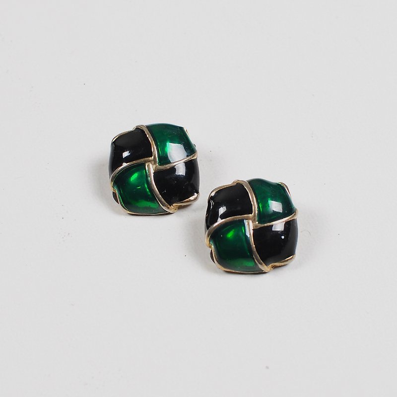 [Egg plant vintage] Green light miracle enamel Clip-On antique earrings - ต่างหู - โลหะ สีเขียว