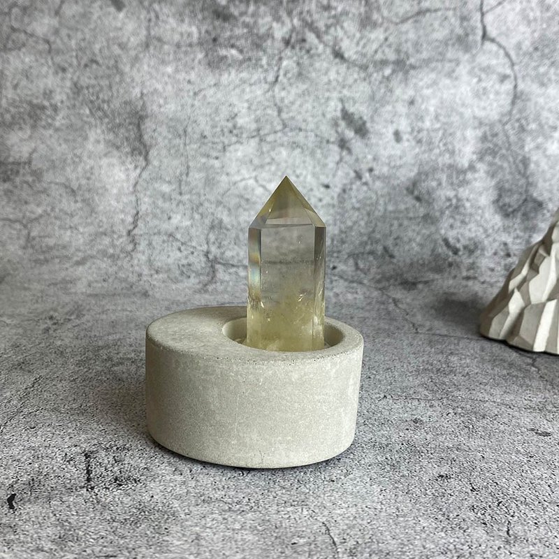 Crystal Column - Citrine Office Healing Micro Landscape Device Decoration One Object and One Picture - ของวางตกแต่ง - เครื่องเพชรพลอย สีเหลือง