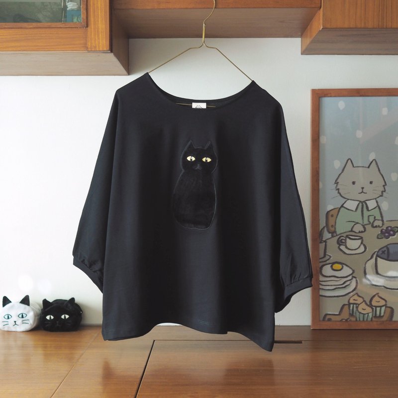 invisible fluffy cat puff sleeve t-shirt : black - 女 T 恤 - 棉．麻 黑色