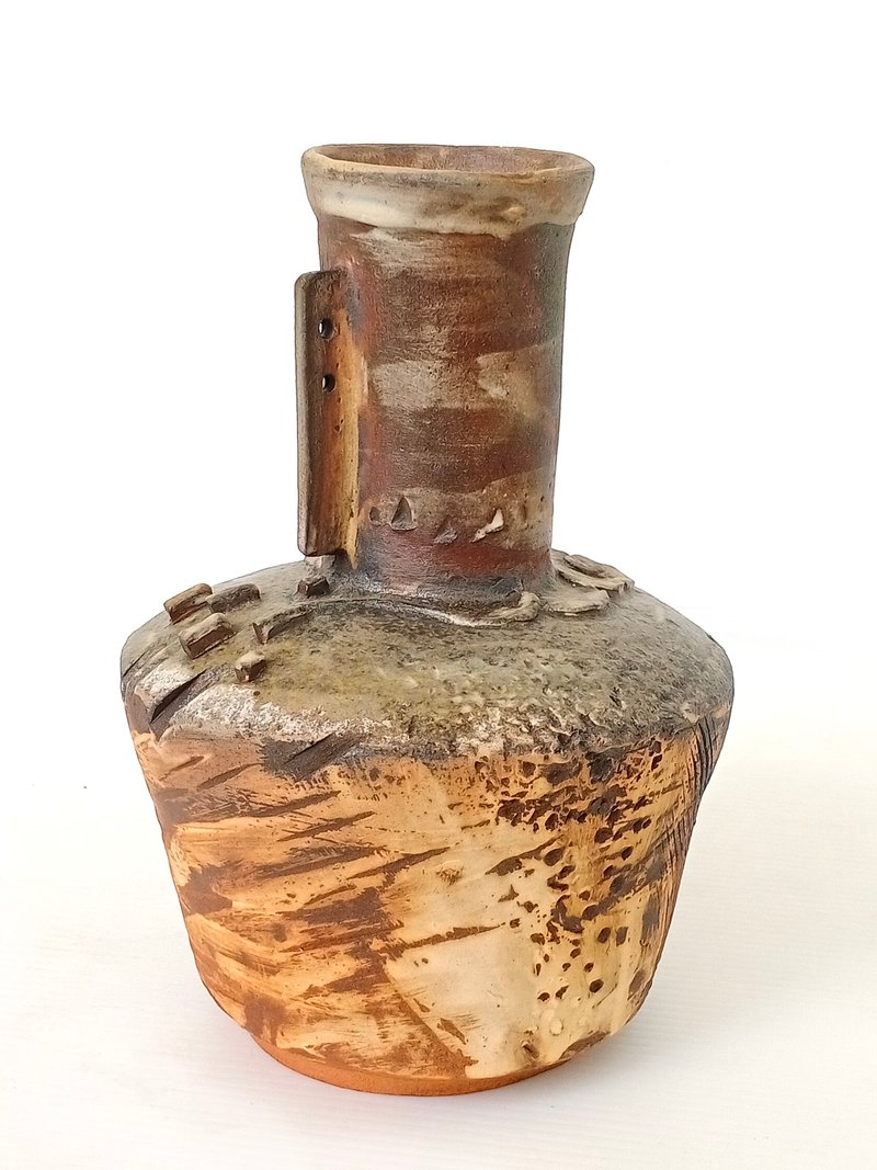山梯登高探見祥雲流紋  / 日式 柴燒花器_備前燒_火與灰的烙印 - 花瓶/花器 - 陶 