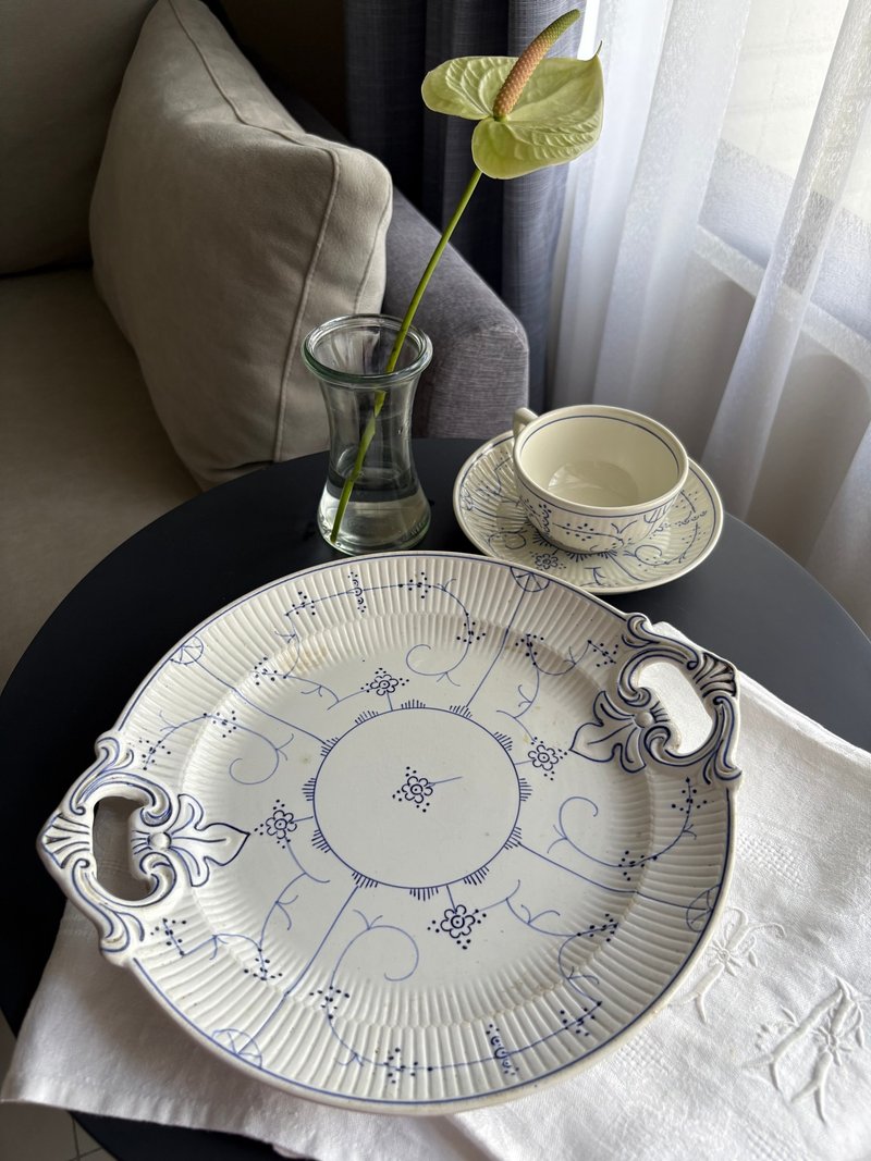 Villeroy & Boch 古董縷空唐草餐盤.蛋糕盤.起司盤 - 盤子/餐盤/盤架 - 陶 白色