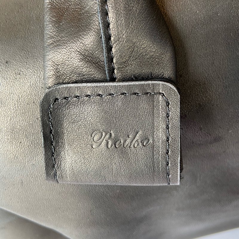 Horsehide Leather Tote Bag Personalization - กระเป๋าถือ - วัสดุอื่นๆ สีดำ