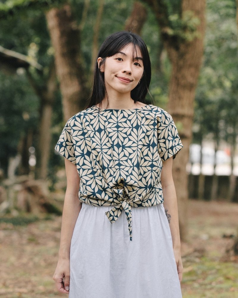 印度蓋染工藝親膚純棉 打結上衣 － 月桂綠 - 女上衣/長袖上衣 - 棉．麻 多色