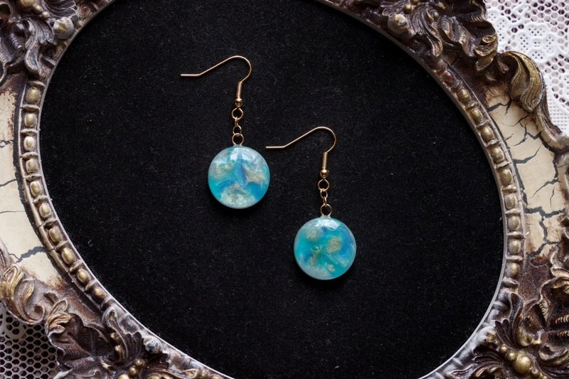 樹脂藝術 圓形耳環・水的國度 - 耳環/耳夾 - 樹脂 藍色