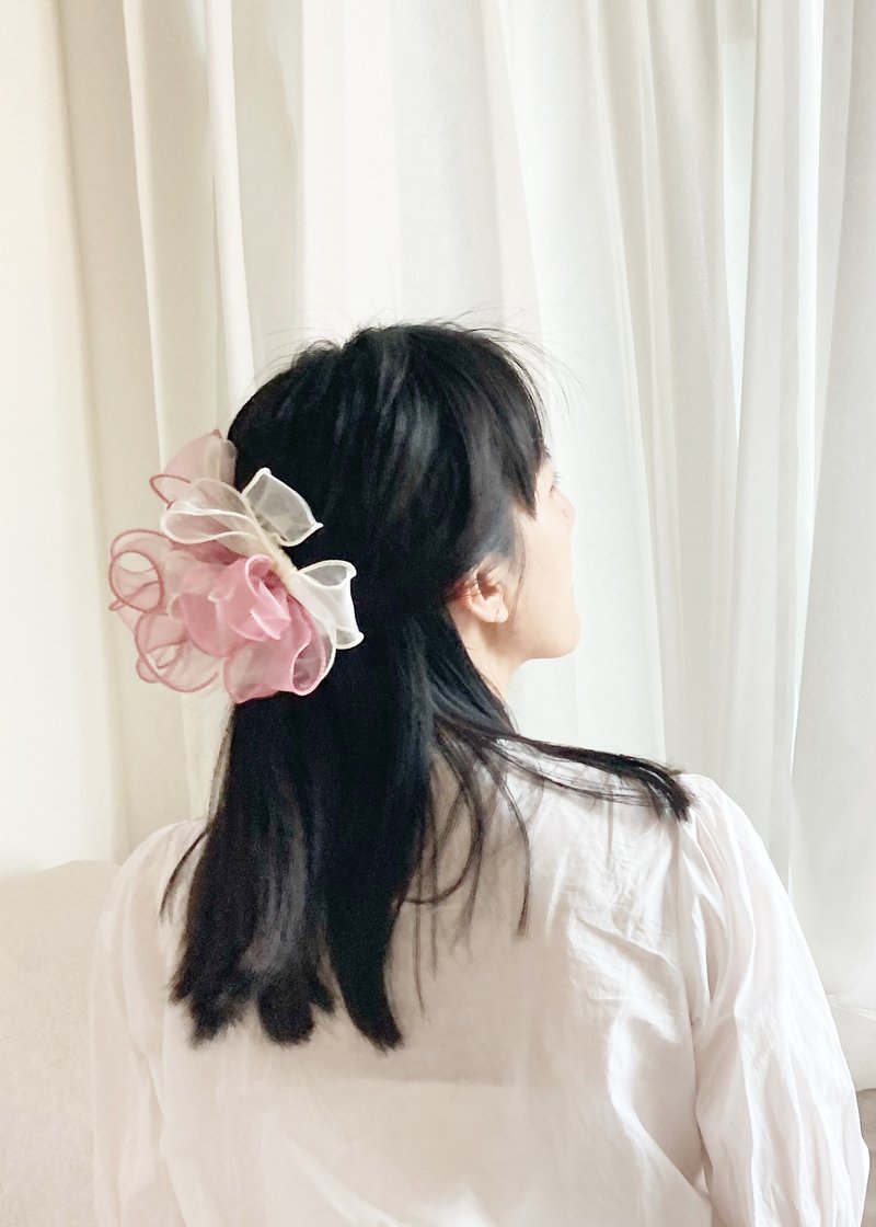 [Original Handmade] Pink and White Flower Shape Flat Mouth Hair Clip - เครื่องประดับผม - ไฟเบอร์อื่นๆ สึชมพู