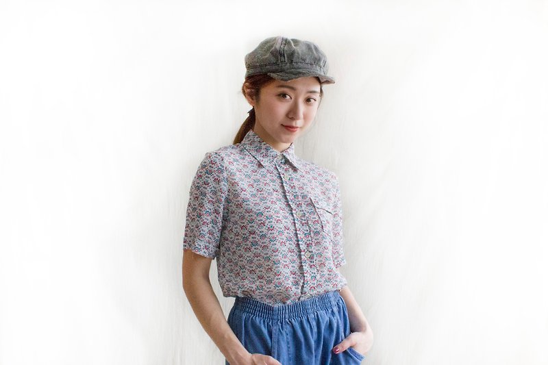 Fresh fan-shaped flower vintage short-sleeved shirt - Women's Shirts - Polyester 