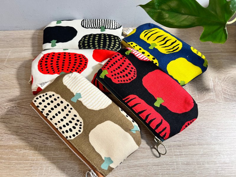 [In Stock] Yayoi Kusama/Pumpkin Dots, a total of 5 portable cosmetic bags & glasses storage - Toiletry Bags & Pouches - Cotton & Hemp 