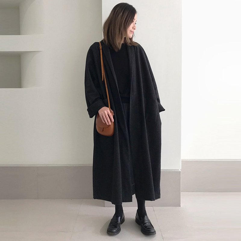 3rd I fine wool fastened coat 羊毛大衣長外套開衫 - 女上衣/長袖上衣 - 羊毛 黑色
