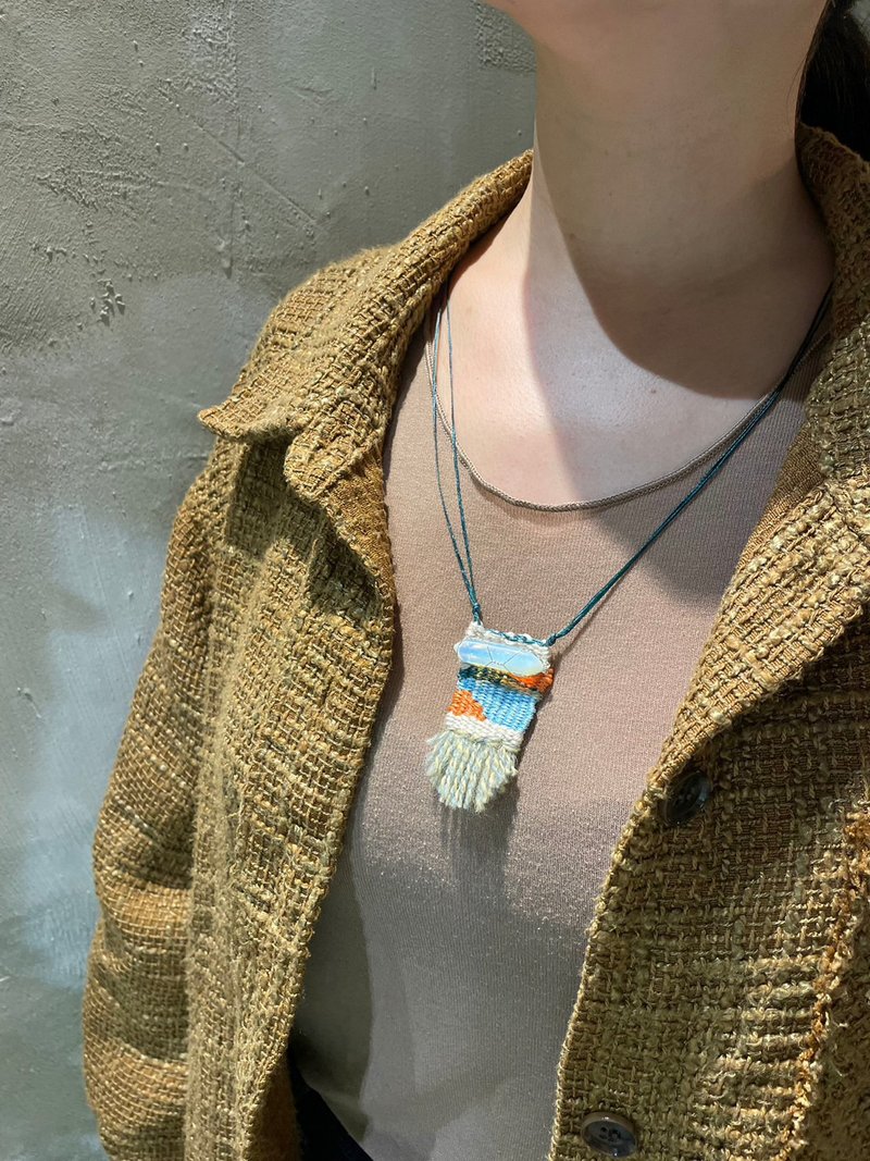 Physical | Life Crystal Necklace Weaving Experience | Fabric Necklace Weaving - เย็บปักถักร้อย/ใยขนแกะ/ผ้า - ผ้าฝ้าย/ผ้าลินิน 