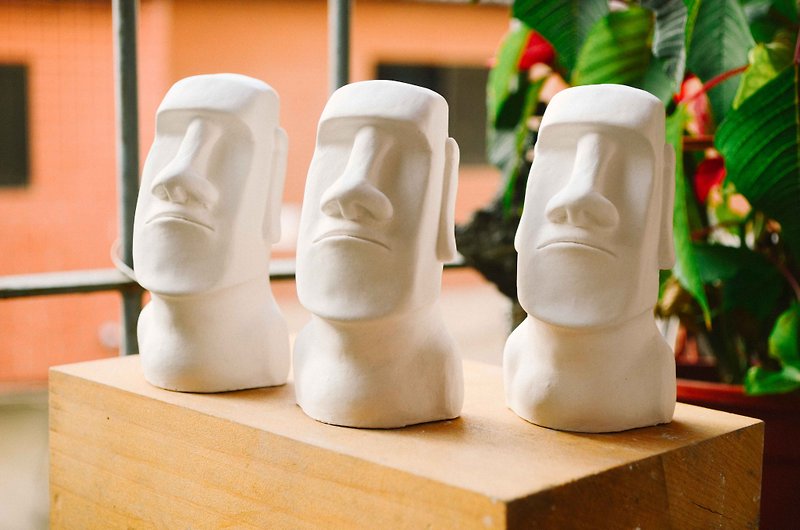 Easter Island Moai Incense Diffusing Stone/Three Piece Set - Fragrances - Other Materials White