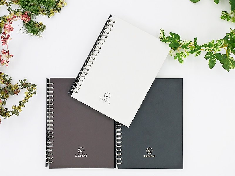Loose leaf removable A5 notebook- Recycled Genuine leather - สมุดบันทึก/สมุดปฏิทิน - หนังแท้ สีดำ