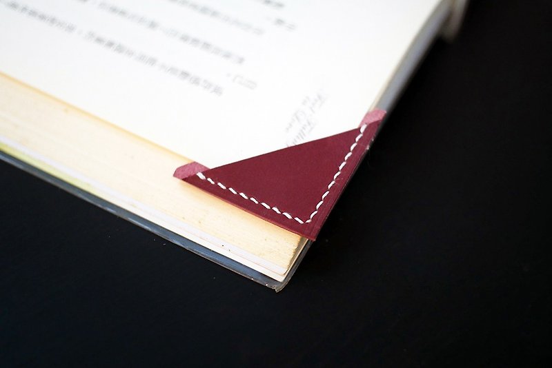 [Promotion] Triangle Leather Bookmark-Burgundy Burgundy - ที่คั่นหนังสือ - หนังแท้ 