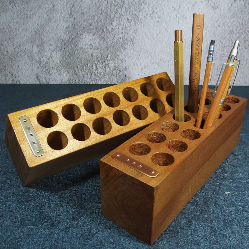 Solomon cypress pen holder PEN - กล่องใส่ปากกา - ไม้ สีนำ้ตาล