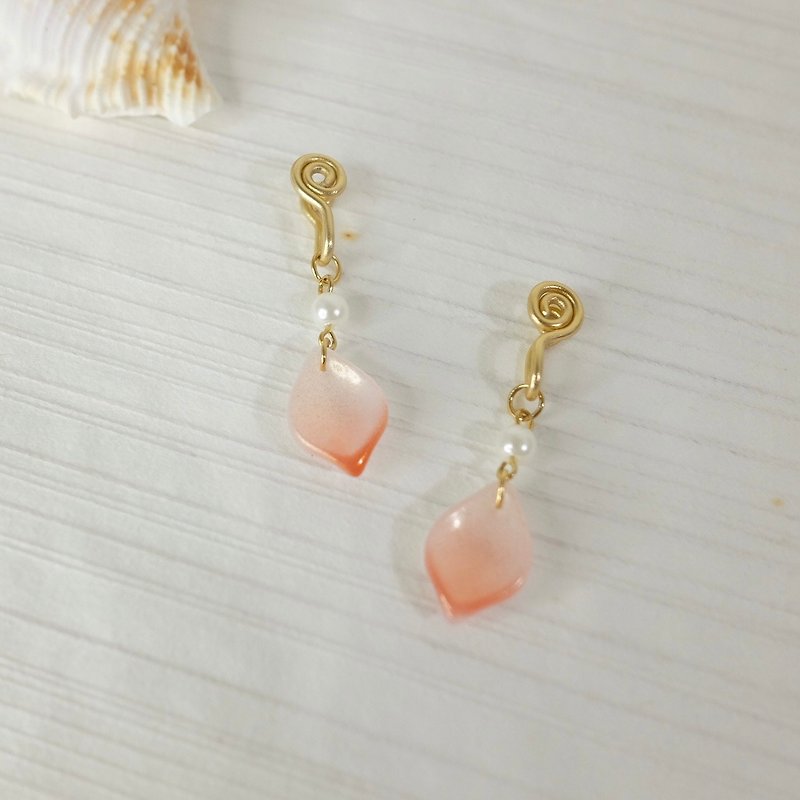 Other Metals Earrings & Clip-ons Pink - sakura petal comfortable ear clip
