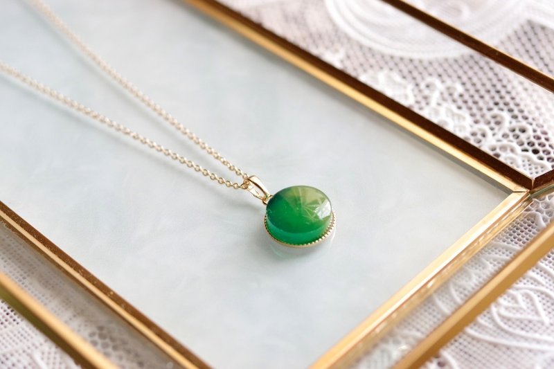 Resin Art Round Pendant - Dusk Afternoon - Necklaces - Resin Green